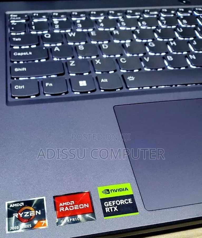 New Laptop Lenovo Legion 5 16GB AMD Ryzen 7 SSD 512GB
