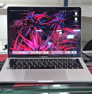 New Laptop Apple MacBook Pro 2018 16GB Intel Core i5 SSD 256GB