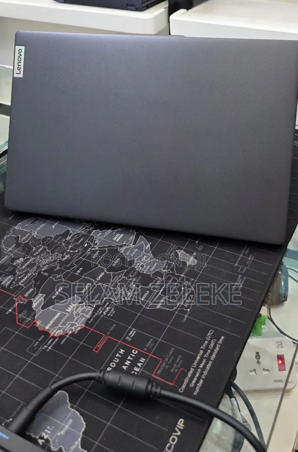 New Laptop Lenovo 8GB Intel Core i5 SSD 512GB