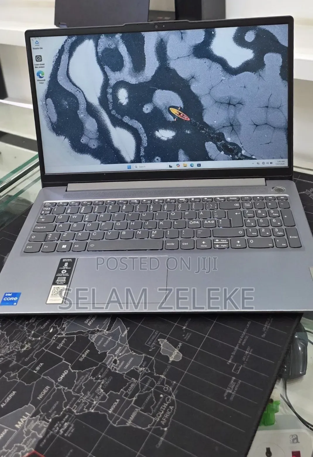 New Laptop Lenovo 8GB Intel Core i5 SSD 512GB