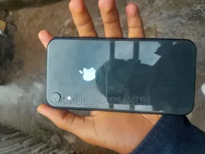 Apple iPhone XR 64 GB Black