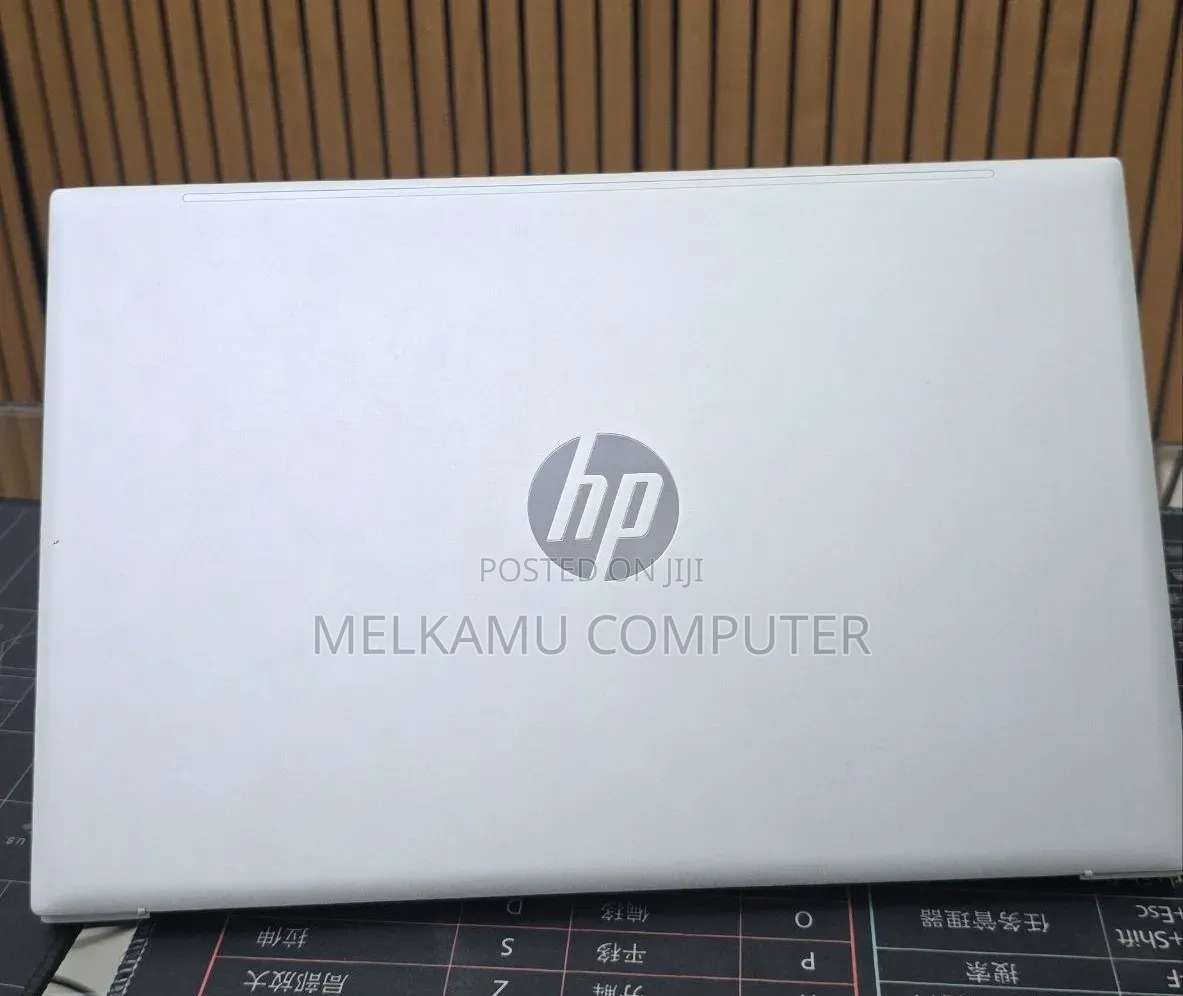 New Laptop HP Pavilion 13 8GB Intel Core i5 SSD 512GB