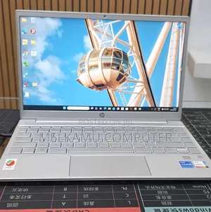 New Laptop HP Pavilion 13 8GB Intel Core i5 SSD 512GB