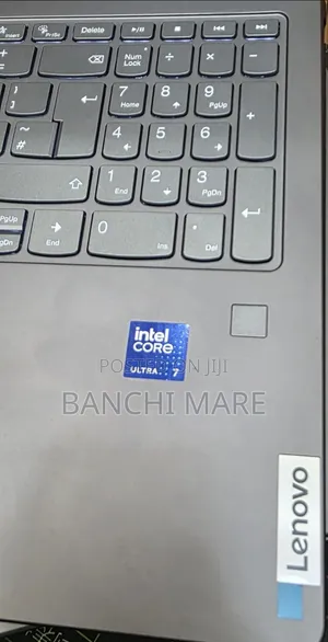 New Laptop Lenovo Yoga 7i 16GB Intel Core Ultra 7 SSD 512GB