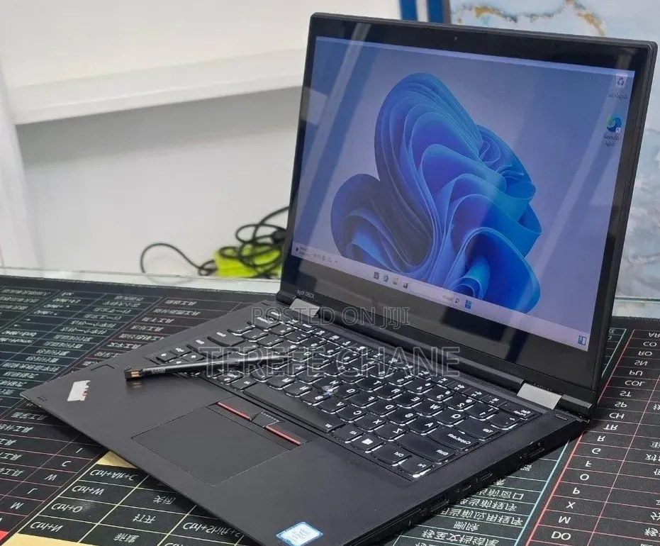 New Laptop Lenovo ThinkPad X380 Yoga 16GB Intel Core i5 SSD 256GB