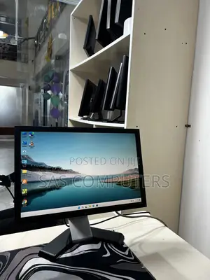 New Desktop Computer Dell Optiplex 3040 4GB Intel Core i5 HDD 500GB