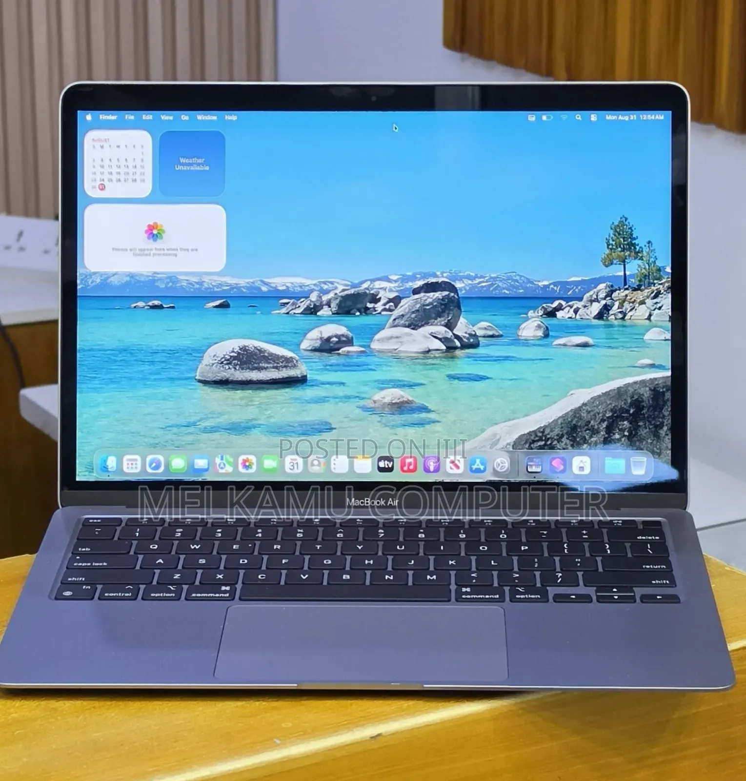 New Laptop Apple MacBook Air 2020 M1 16GB Apple M1 SSD 512GB