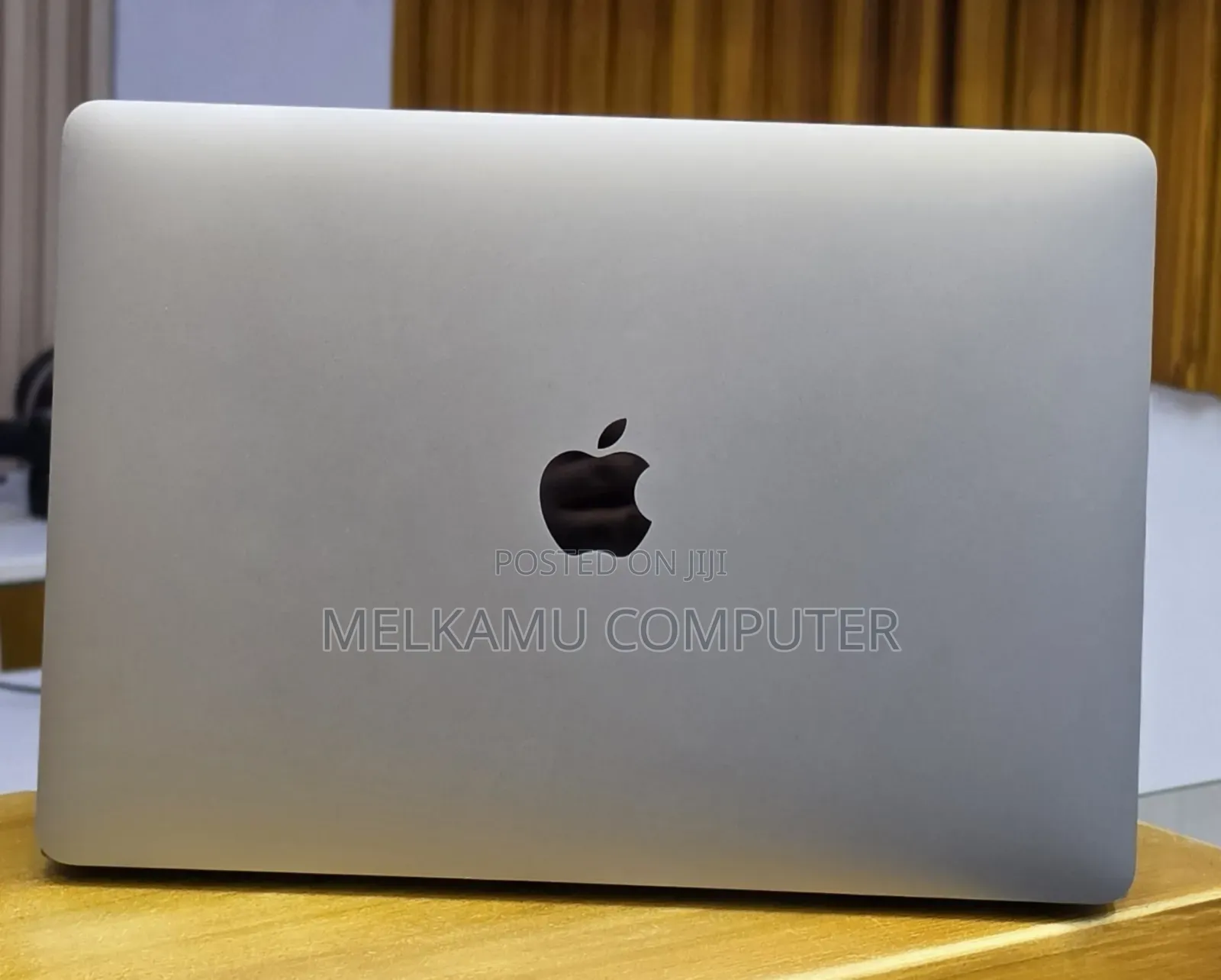 New Laptop Apple MacBook Air 2020 M1 16GB Apple M1 SSD 512GB