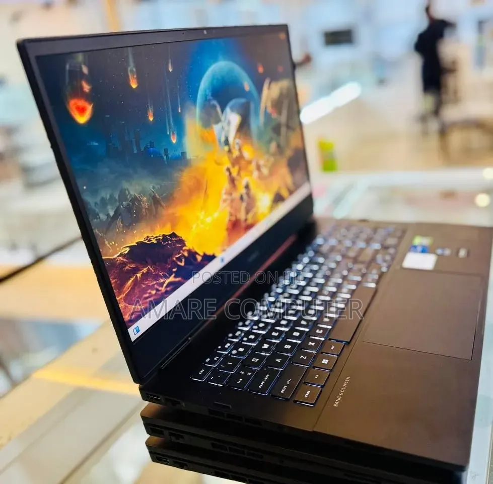 New Laptop HP Omen 16 16GB Intel Core i7 SSD 512GB