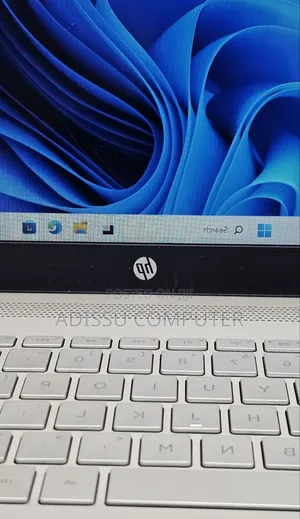 New Laptop HP Pavilion 15 8GB Intel Core i5 SSD 1T