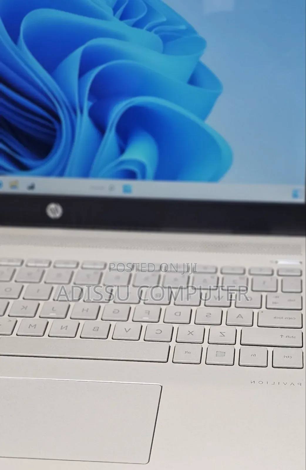 New Laptop HP Pavilion 15 8GB Intel Core i5 SSD 1T