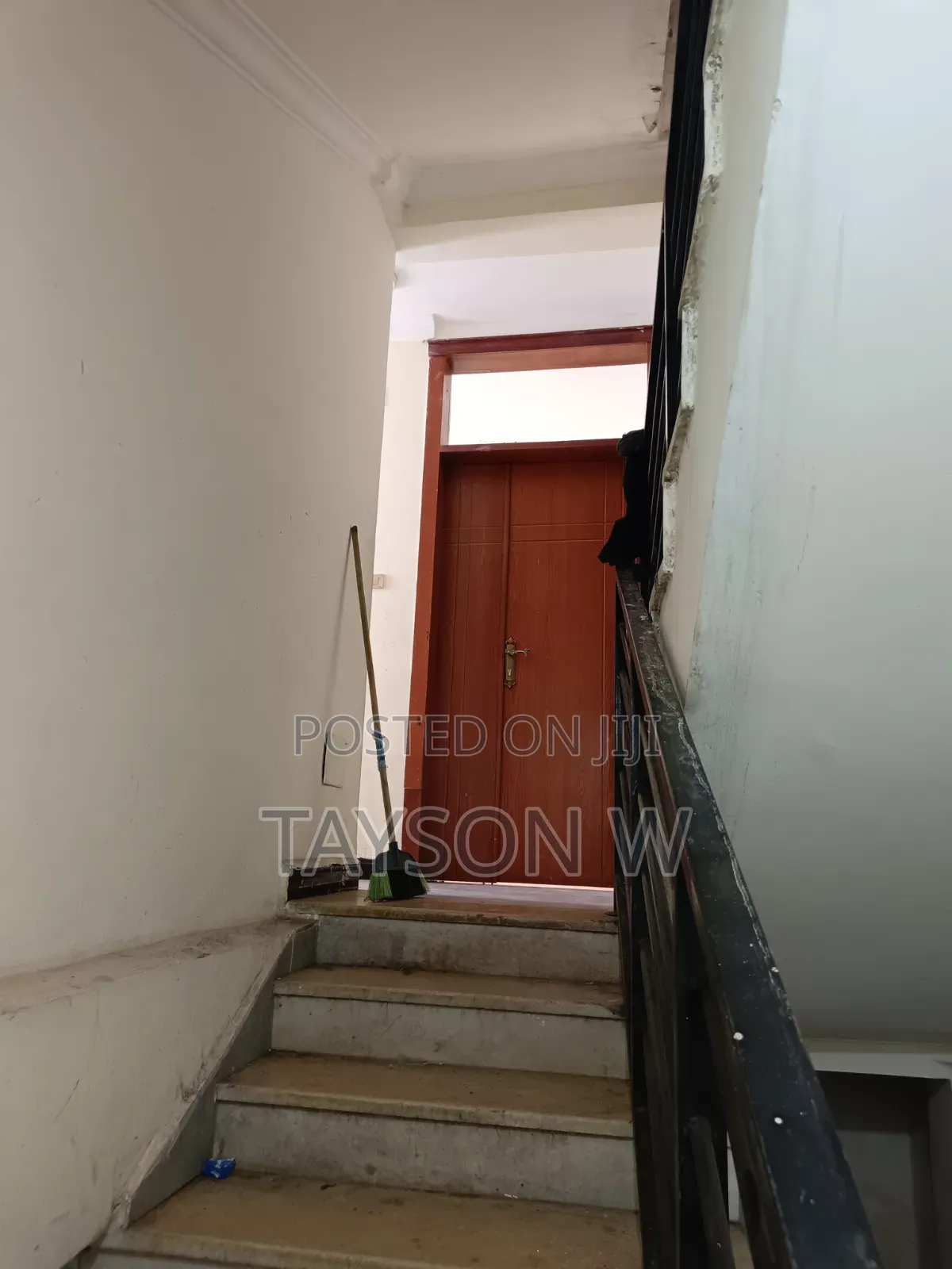 7bdrm House in Addis Ababa Semit, Bole for sale