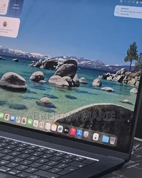 New Laptop Apple MacBook Air 2025 M4 16GB Apple M4 SSD 256GB