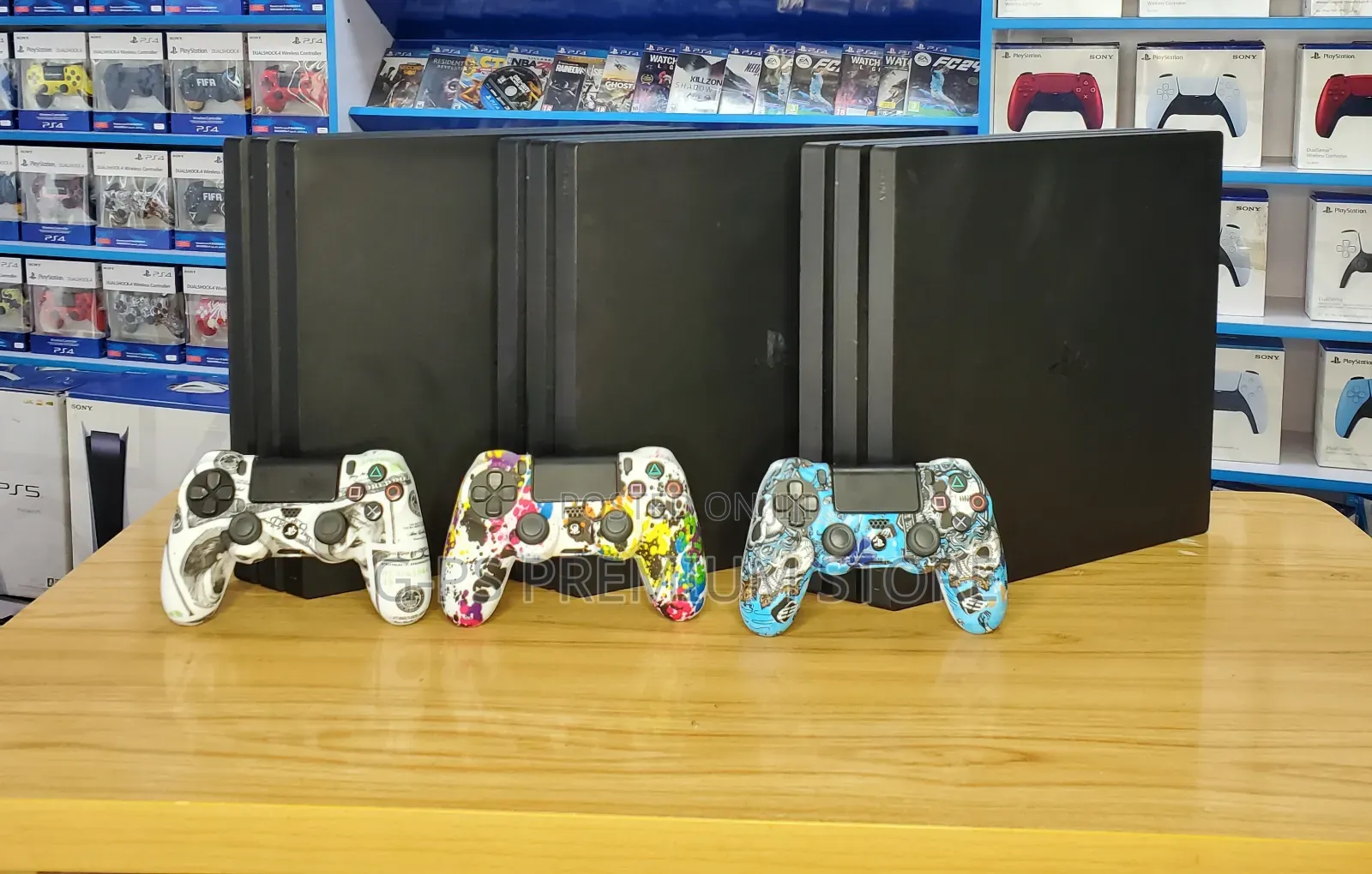 ልዩ የአዲስ አመት ቅናሽ | Ps 4 Pro | Clean & Tested + 1 Original Controller