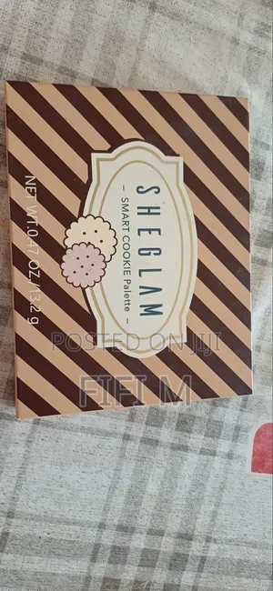 SheSHEGLAM Smart Cookie Eyeshadow Palette ✨
Brand New & Unused