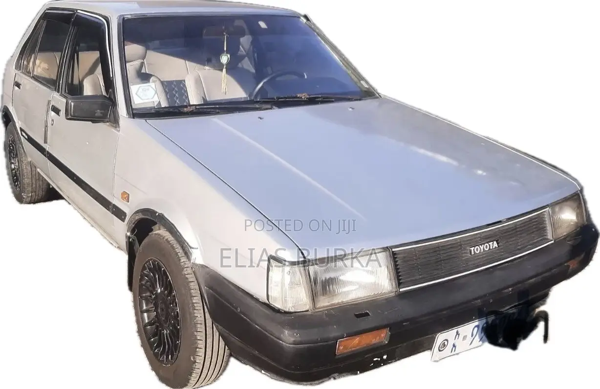 Toyota Corolla 1985 Silver