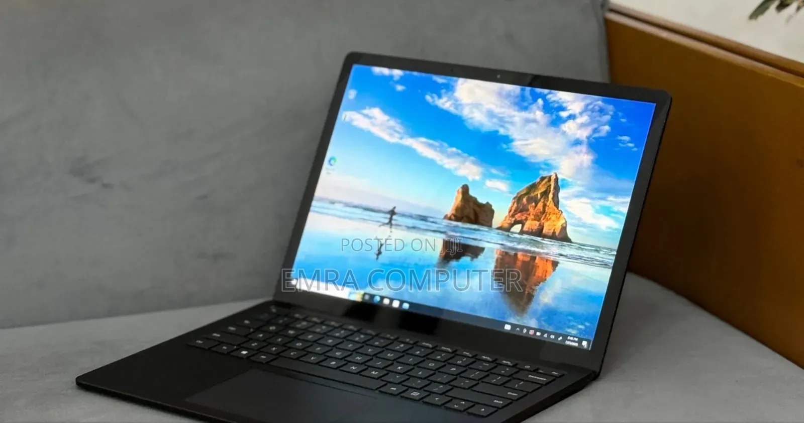 New Laptop Microsoft Surface 16GB Intel Core i7 SSD 512GB
