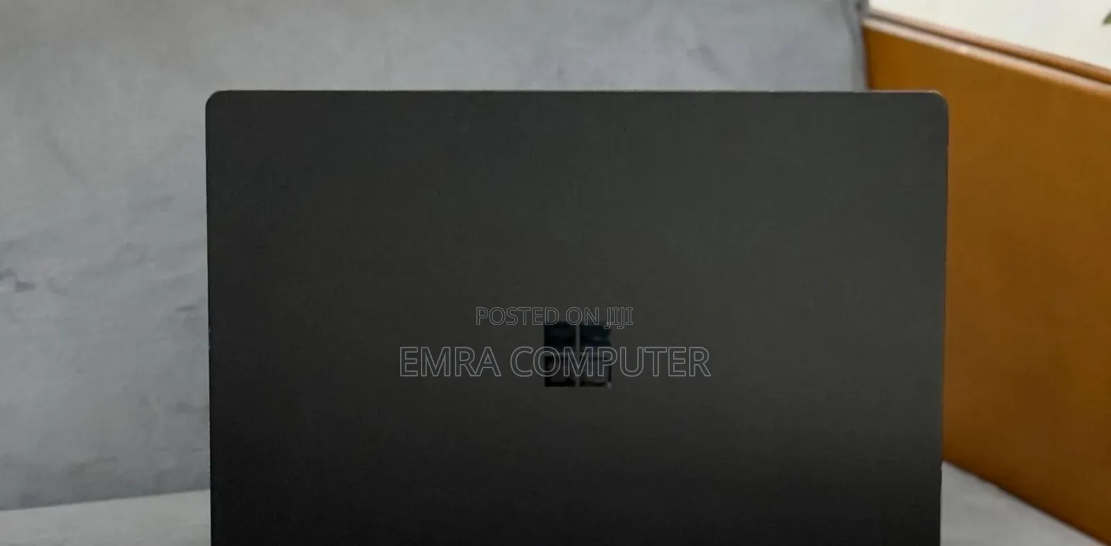 New Laptop Microsoft Surface 16GB Intel Core i7 SSD 512GB
