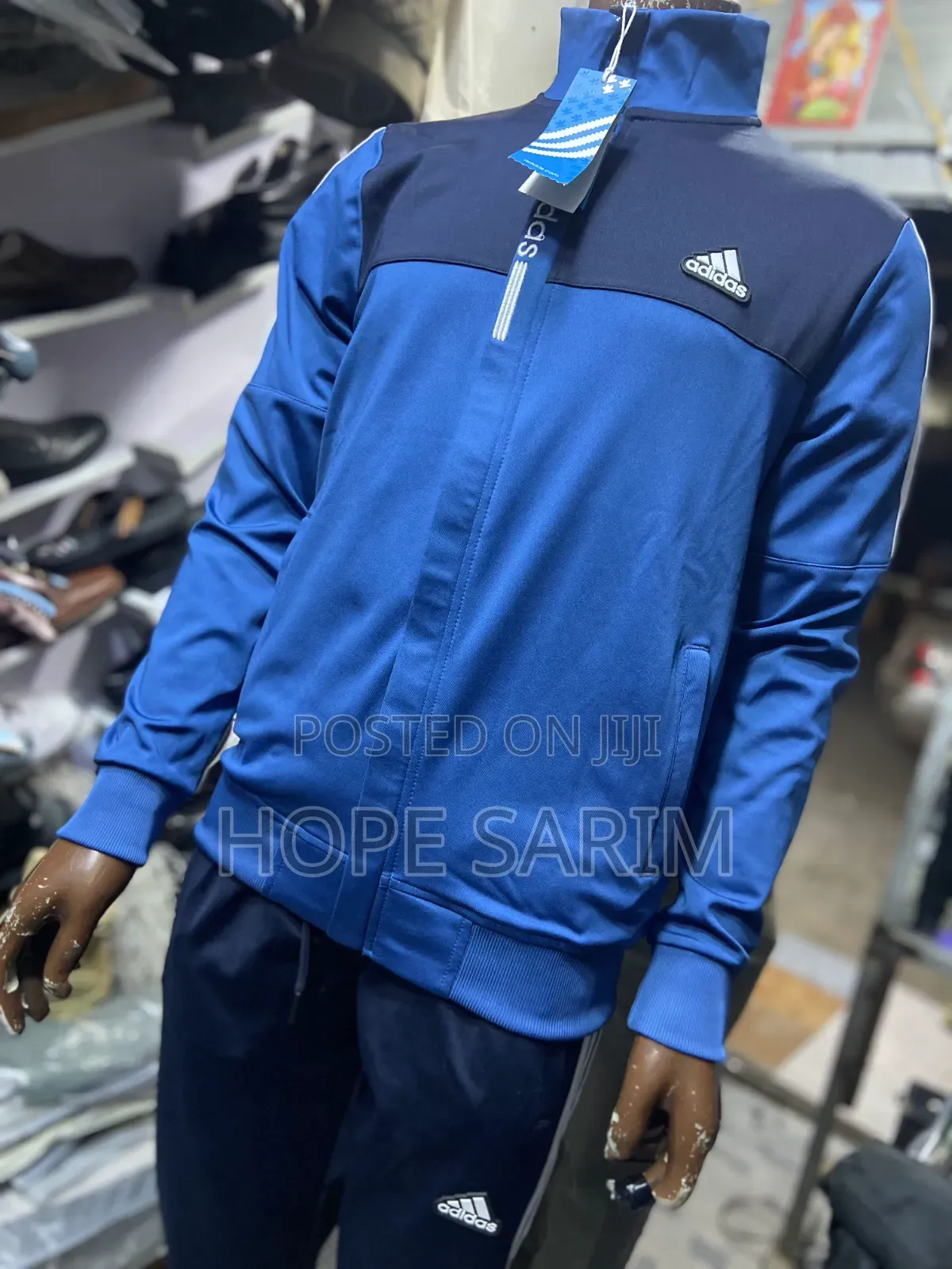 የአዲዳስ (Adidas) ስፖርታዊ ትራክሱቶች