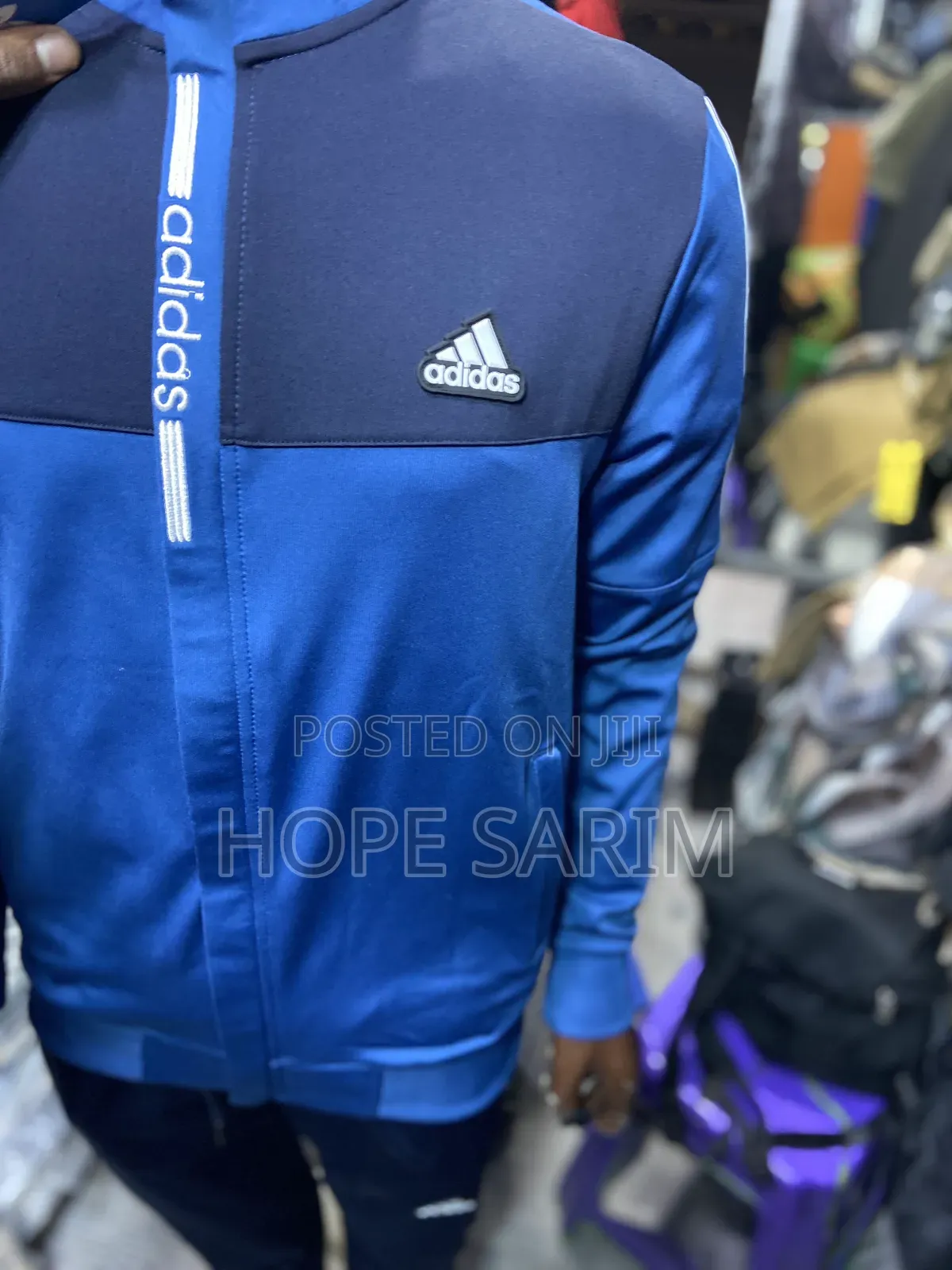 የአዲዳስ (Adidas) ስፖርታዊ ትራክሱቶች