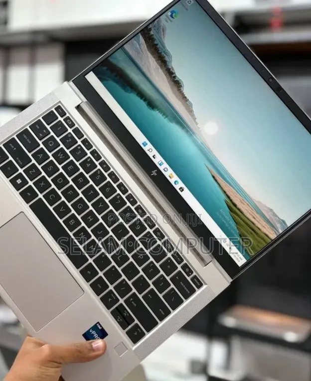 New Laptop HP EliteBook 640 G10 16GB Intel Core i7 SSD 512GB