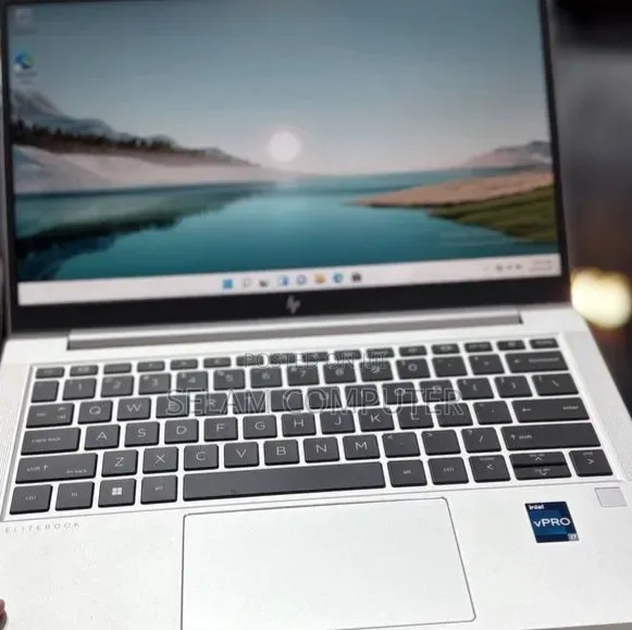 New Laptop HP EliteBook 640 G10 16GB Intel Core i7 SSD 512GB