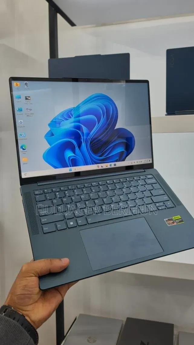 New Laptop Lenovo Yoga 9i 16GB AMD Ryzen 7 SSD 512GB