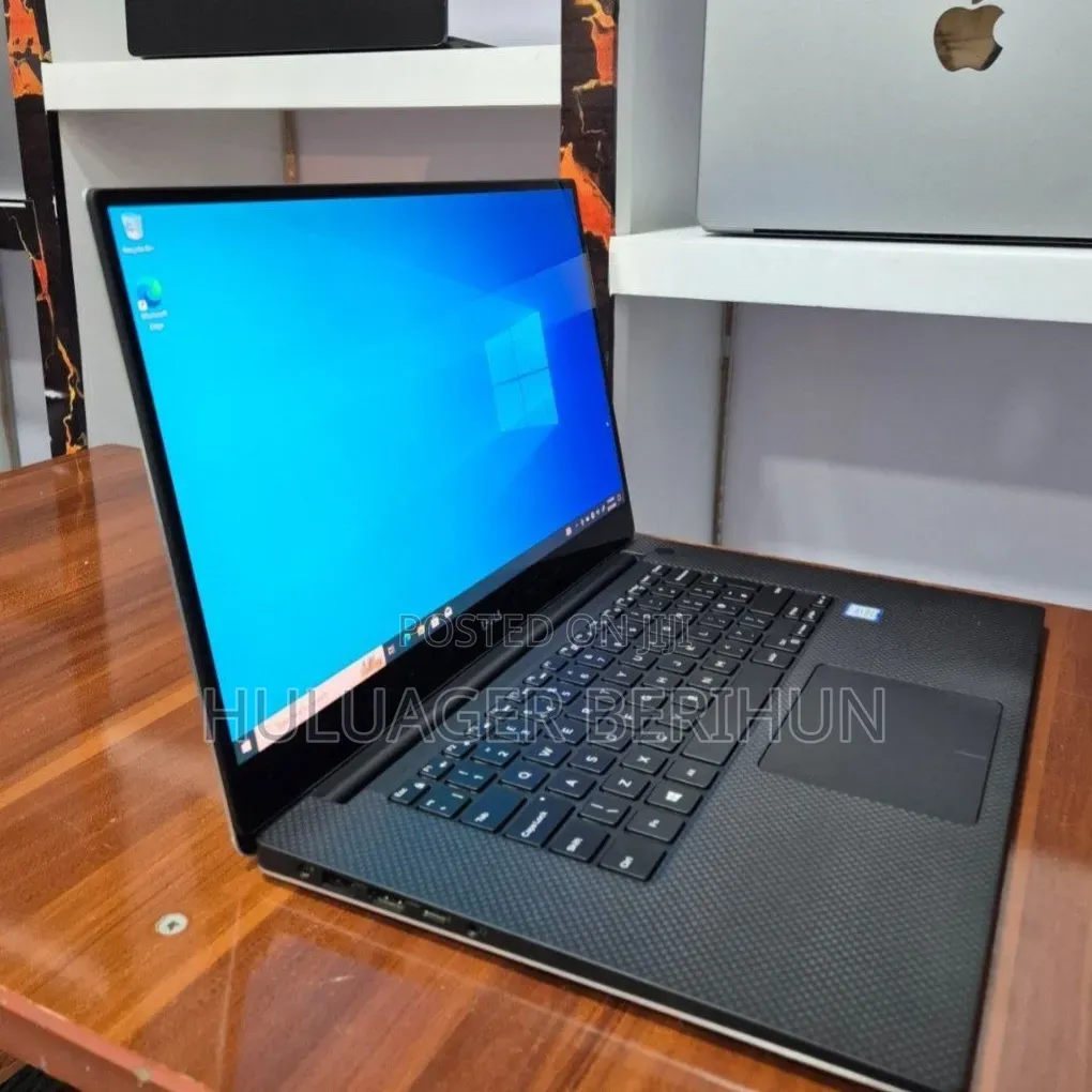 New Laptop Dell XPS 15 16GB Intel Core i7 SSD 512GB