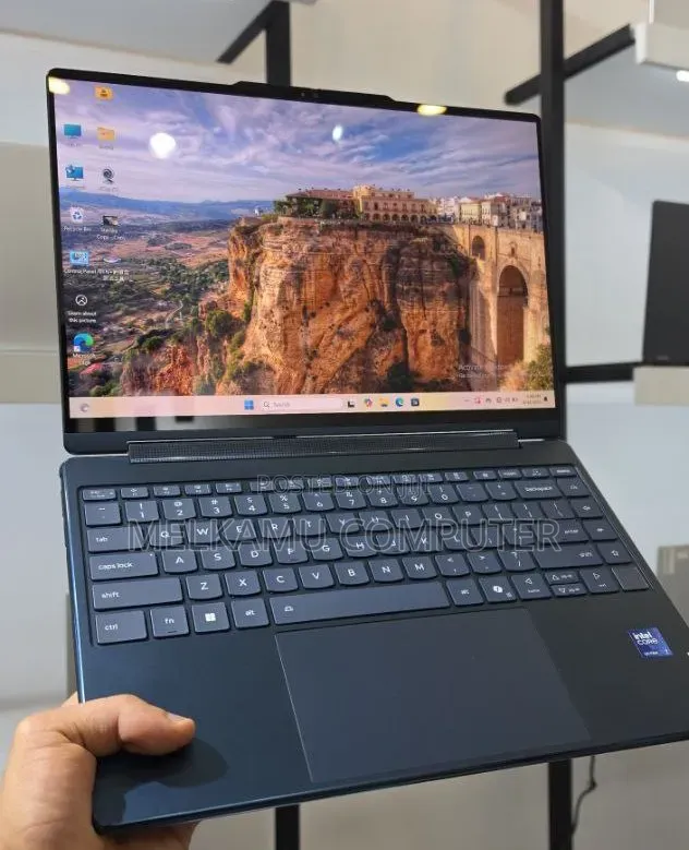 New Laptop Lenovo Yoga 9 16GB Intel Core Ultra 7 SSD 1T