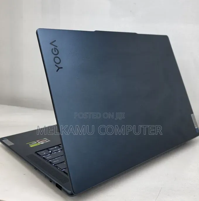 New Laptop Lenovo Yoga 7i 16GB AMD Ryzen 7 SSD 512GB