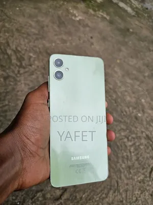 Samsung Galaxy A05 128 GB Green