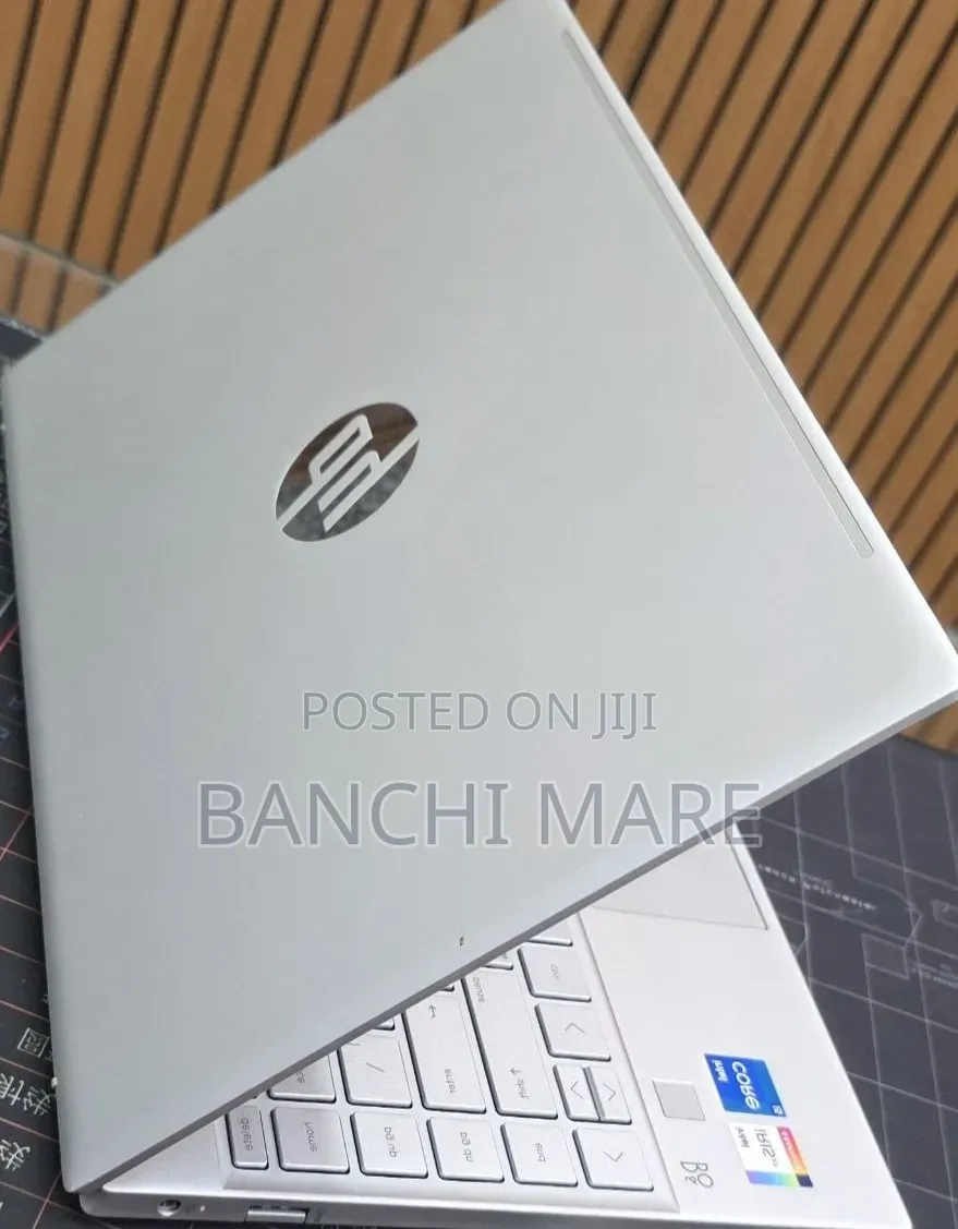 New Laptop HP Pavilion 13 8GB Intel Core i5 SSD 512GB