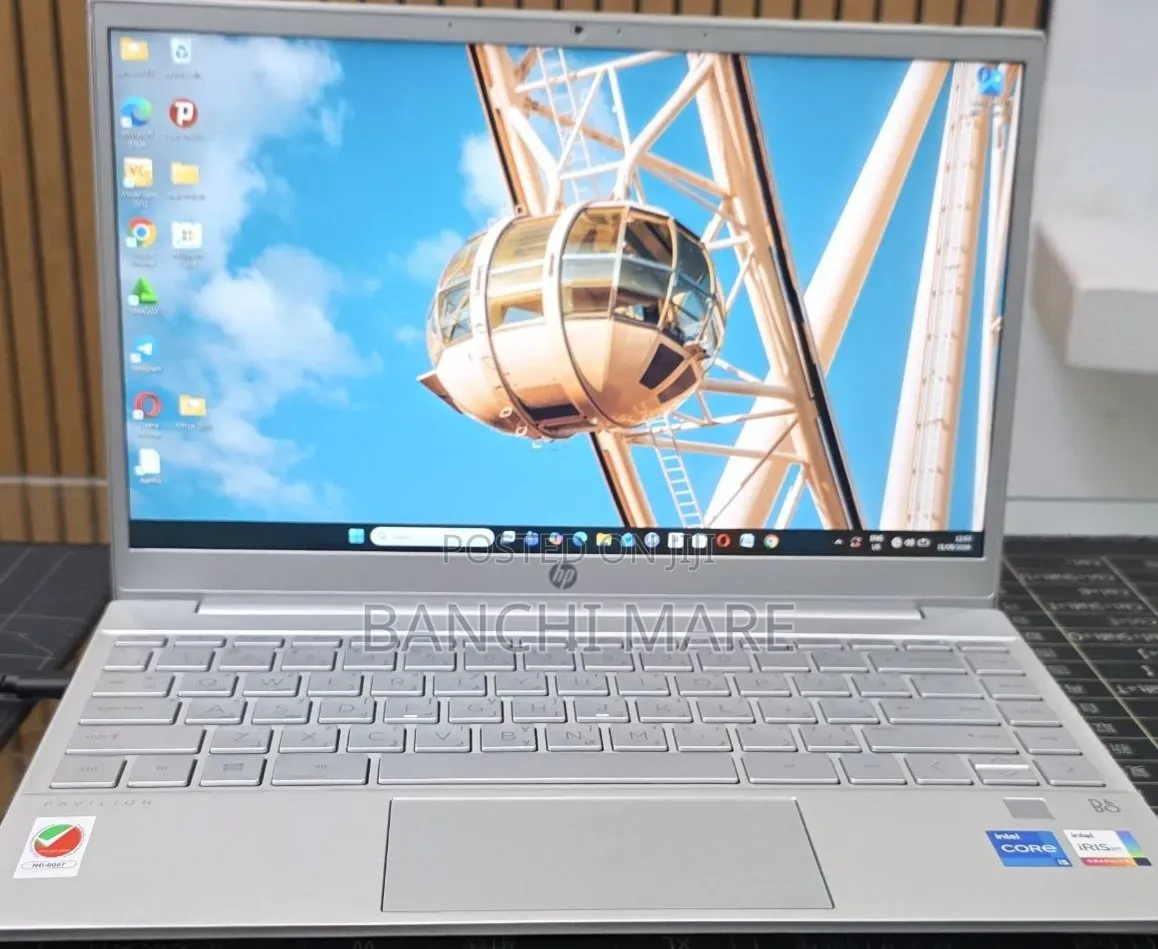 New Laptop HP Pavilion 13 8GB Intel Core i5 SSD 512GB