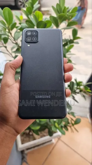Samsung Galaxy A12 64 GB Black