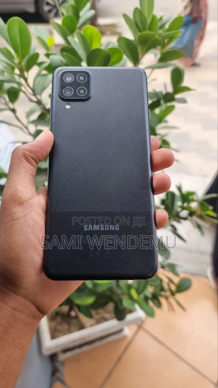 Samsung Galaxy A12 64 GB Black