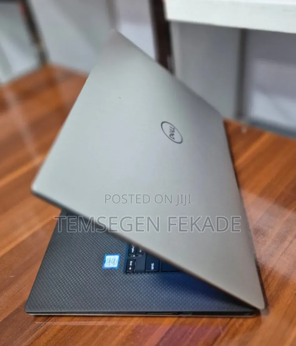 New Laptop Dell XPS 15 16GB Intel Core i7 SSD 512GB
