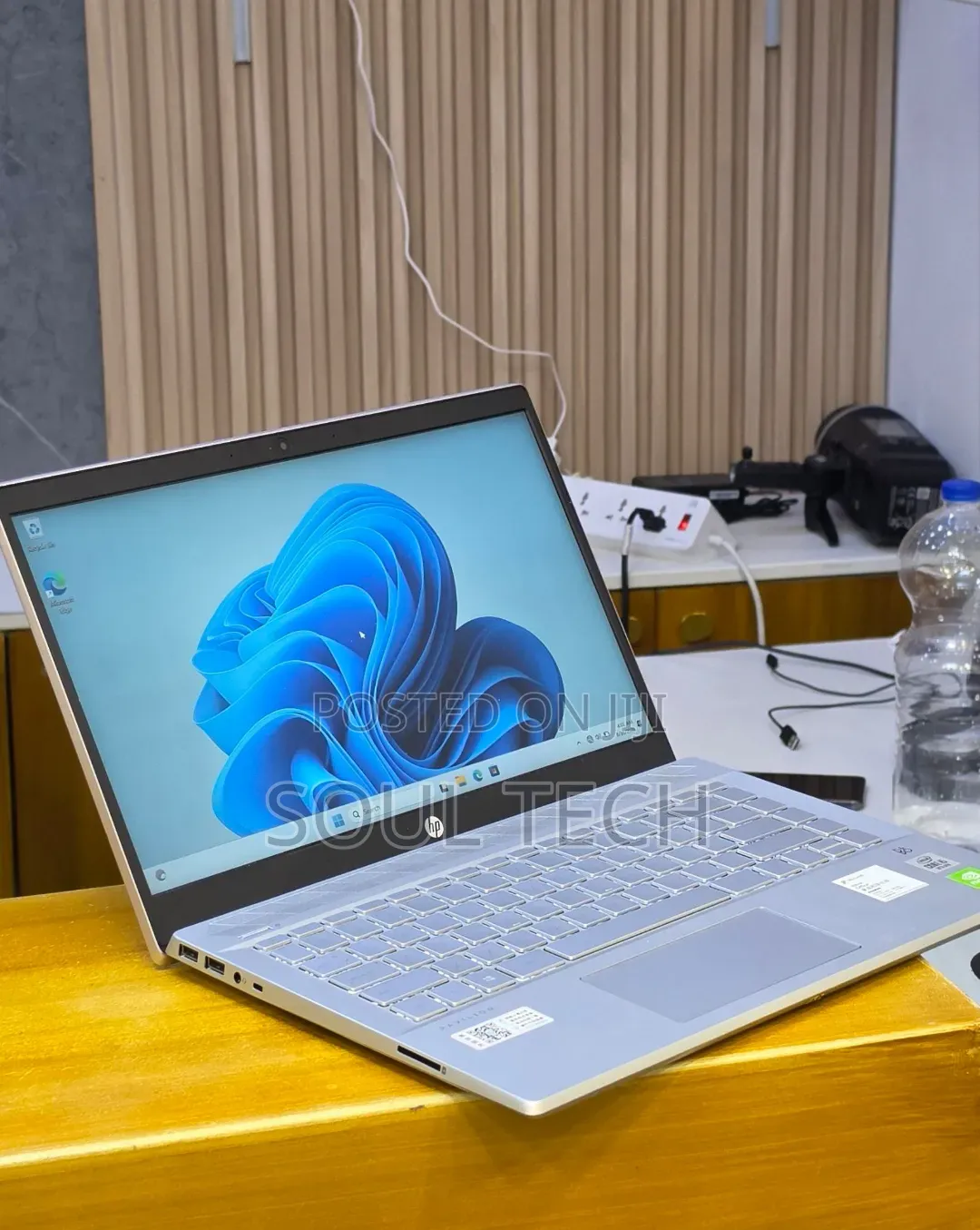 New Laptop HP Pavilion 14 8GB Intel Core i5 SSD 512GB
