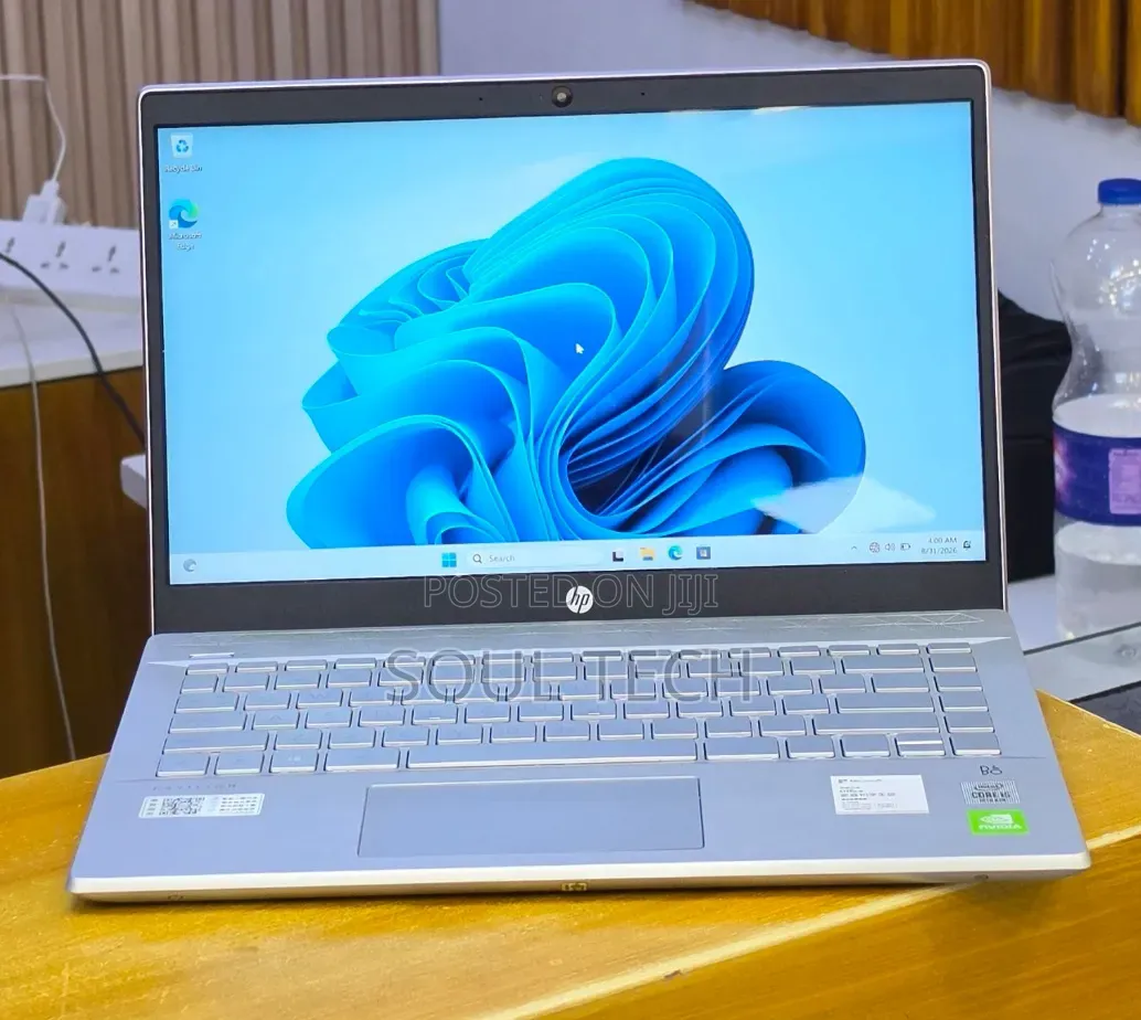 New Laptop HP Pavilion 14 8GB Intel Core i5 SSD 512GB