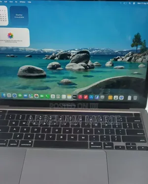 New Laptop Apple MacBook Pro 2020 M1 8GB Apple M1 Pro SSD 256GB