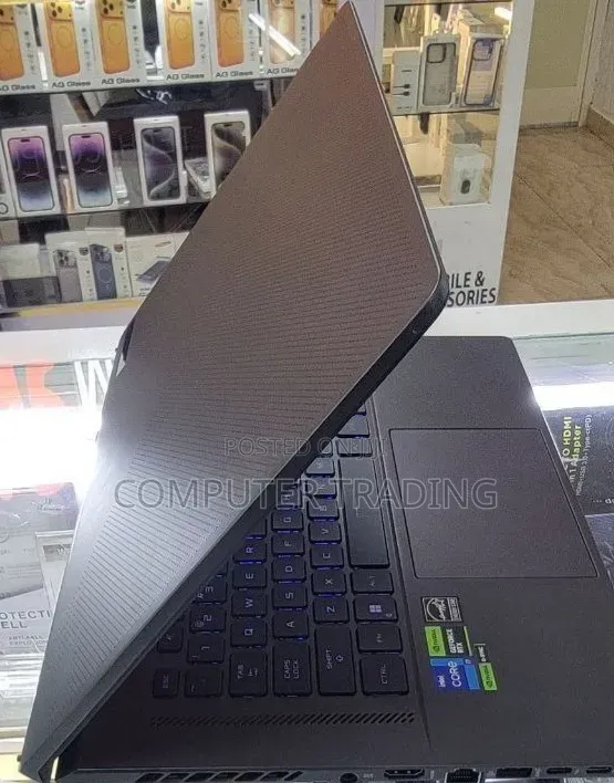 New Laptop Asus ROG Zephyrus G15 16GB Intel Core i7 SSD 512GB