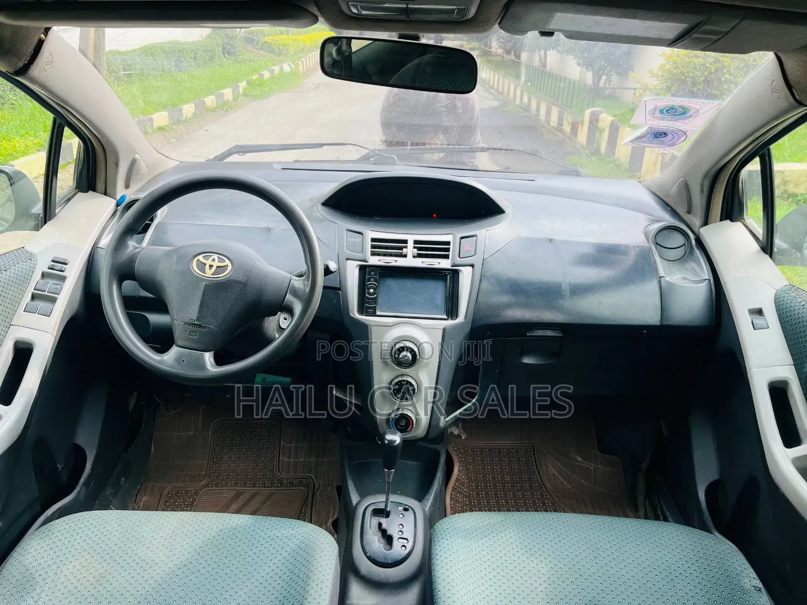 New Toyota Yaris 2007 Gray