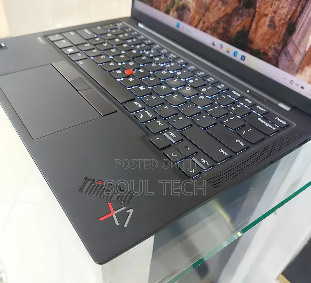 New Laptop Lenovo ThinkPad X1 Carbon 16GB Intel Core i5 SSD 512GB