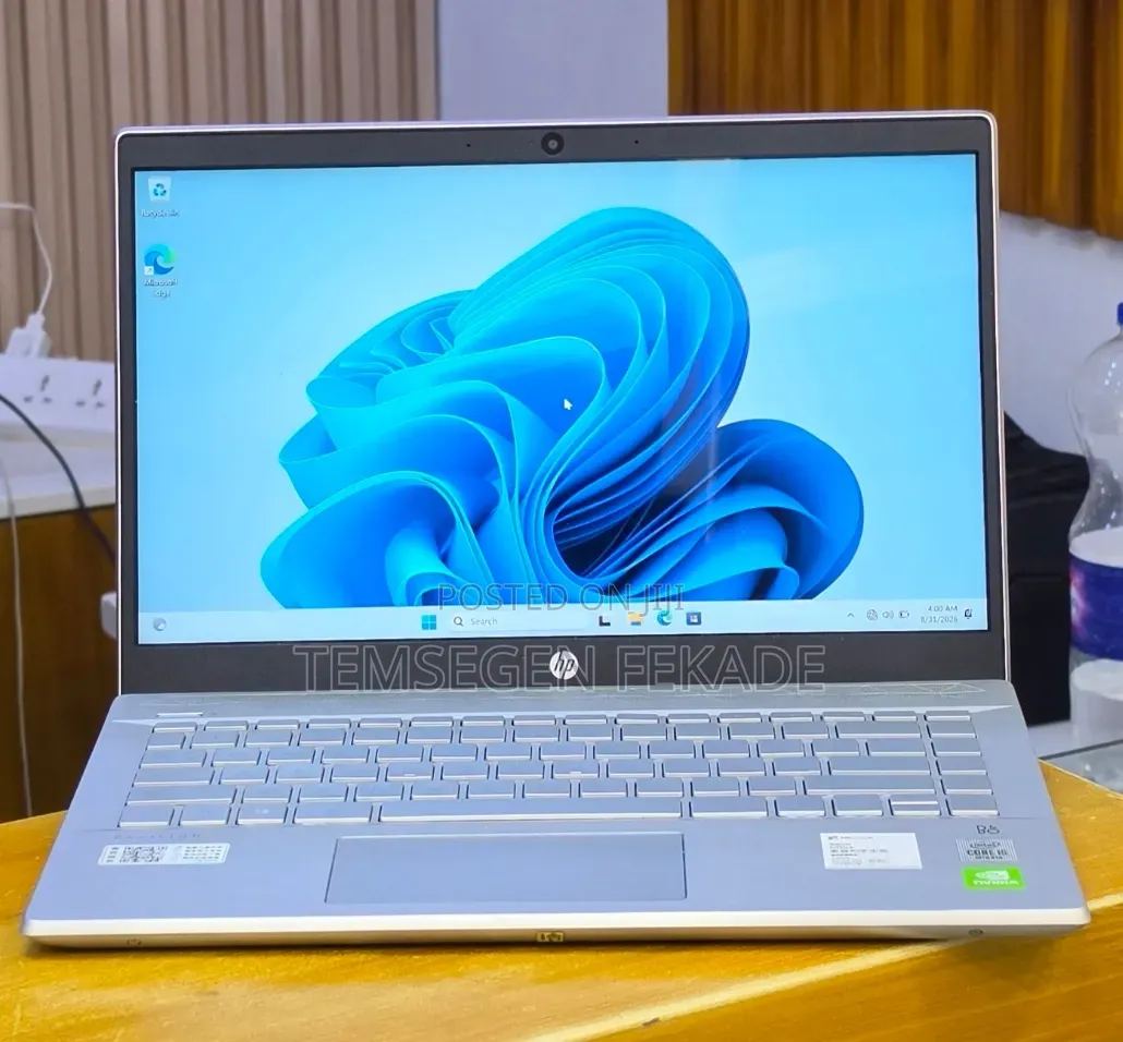 New Laptop HP Pavilion 14 8GB Intel Core i5 SSD 512GB