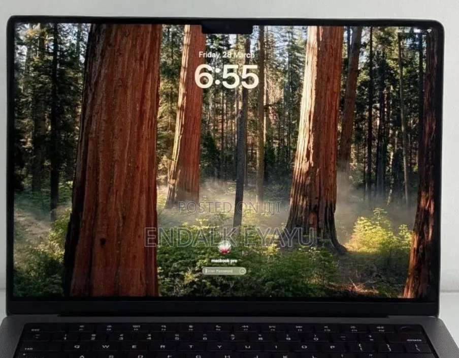 New Laptop Apple MacBook Pro 2021 M1 16GB Apple M1 Pro SSD 512GB
