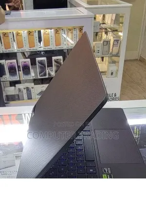 New Laptop Asus ROG Zephyrus G15 16GB Intel Core i7 SSD 512GB