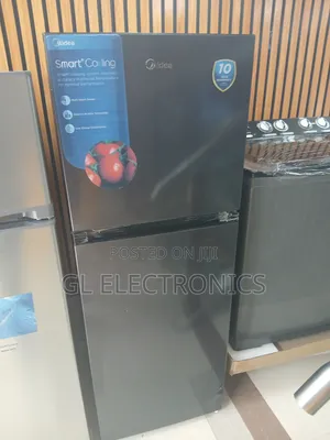Midea Refergrator Smart Fun System 237liture