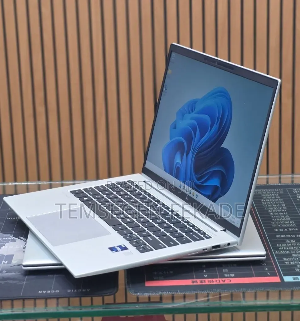 New Laptop HP EliteBook 840 G9 16GB Intel Core i7 SSD 512GB