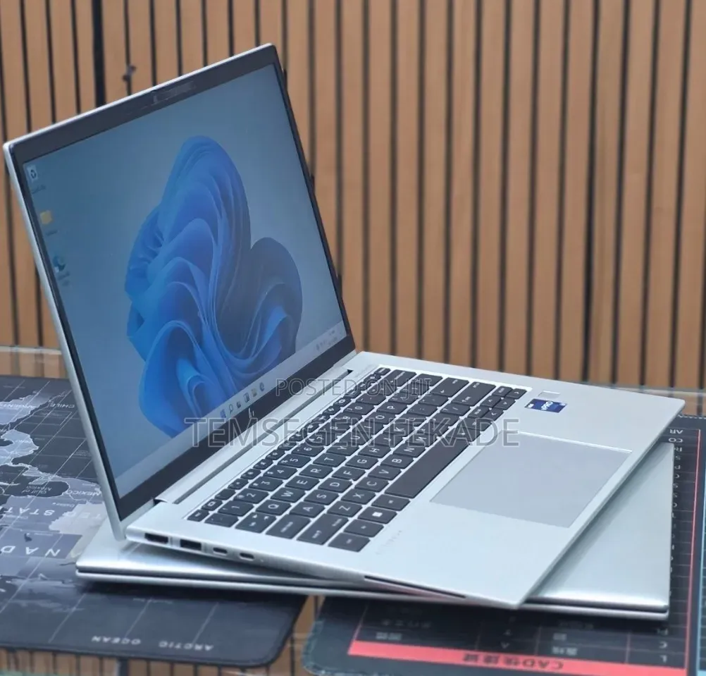 New Laptop HP EliteBook 840 G9 16GB Intel Core i7 SSD 512GB
