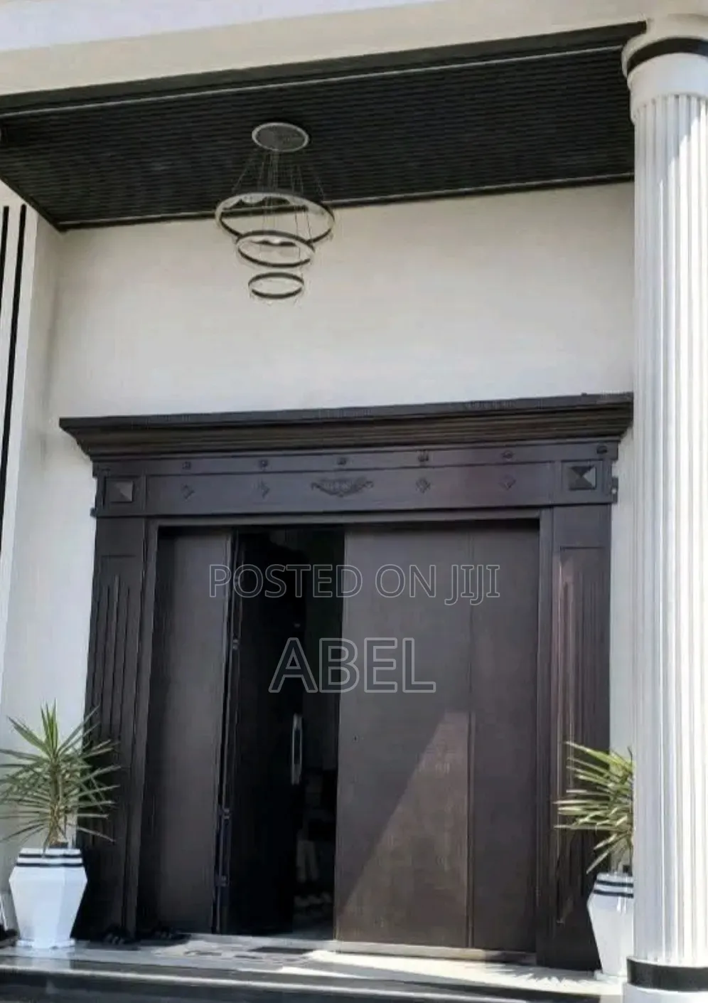 ​የመጀመሪያው እይታ ይማርክ: የVictor Door ጥራትና ውበትን ያጣመረ የበር ምርጫ
