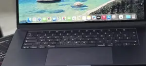 New Laptop Apple MacBook Air 2025 M4 16GB Apple M4 SSD 256GB